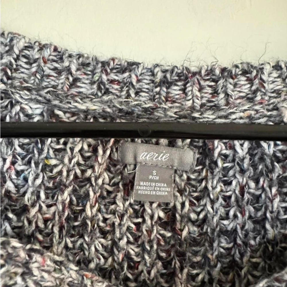 Aerie V-Neck Knit Sweater in Gray - Picture 6 of 8